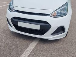 Weiß Gebraucht 2015 Hyundai i10 Edition Kleinwagen | 6.800 € (Fairer Preis)