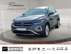 Blau (petroleum blue metallic) Gebraucht 2022 VW T-Roc Style SUV | 24.890 € (Fairer Preis)