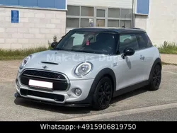 White silver metallic Gebraucht 2016 Mini Cooper SD Kleinwagen | 8.999 €