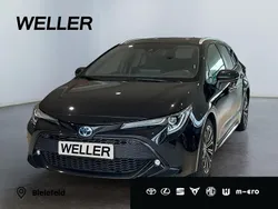 Schwarz Gebraucht 2022 Toyota Corolla Team Kombi | 22.490 € (Fairer Preis)
