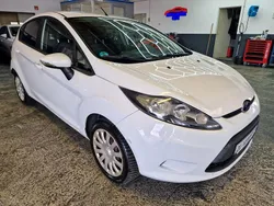 Weiß Gebraucht 2012 Ford Fiesta Trend Kleinwagen | 3.599 € (Fairer Preis)