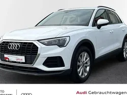 Arkonaweiß Gebraucht 2023 Audi Q3 Basis SUV | 31.330 € (Guter Preis)