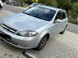 Silber Gebraucht 2005 Chevrolet Lacetti Kleinwagen | 2.100 € (Etwas zu teuer)