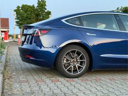 Blau Gebraucht 2020 Tesla Model 3 Limousine | 24.990 € (Fairer Preis)