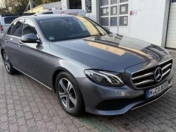 Grau Gebraucht 2019 Mercedes E200 Avantgarde Limousine | 27.999 € (Fairer Preis)
