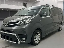 Grau Gebraucht 2022 Toyota Proace Verso Kombi | 22.900 € (Superpreis)