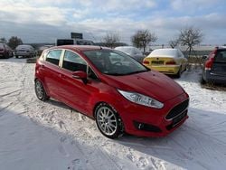Rot Gebraucht 2017 Ford Fiesta Celebration Limousine | 8.300 € (Fairer Preis)