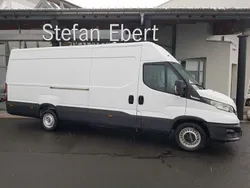 Weiss Gebraucht 2020 Iveco Daily | 28.380 € (Fairer Preis)