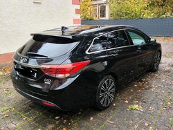 Schwarz Gebraucht 2015 Hyundai i40 Trend Kombi | 10.300 € (Guter Preis)