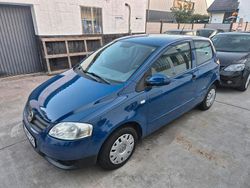 Blau Gebraucht 2010 VW Fox Refresh Kleinwagen | 1.999 € (Fairer Preis)