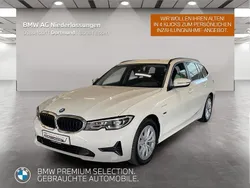 Weiß Gebraucht 2022 BMW 320e Kombi | 28.799 € (Guter Preis)