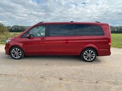 Rot Gebraucht 2021 Mercedes V250 Sport Van / Kleinbus | 43.000 € (Etwas zu teuer)