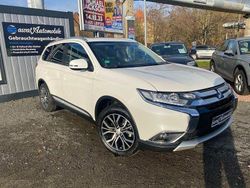 Weiß Gebraucht 2016 Mitsubishi Outlander Top SUV | 16.599 € (Fairer Preis)