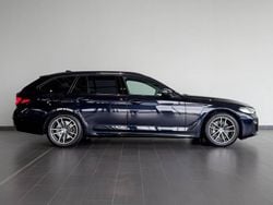 Carbonschwarz metallic Gebraucht 2022 BMW 540 M Sport Kombi | 46.788 € (Fairer Preis)