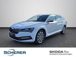 Moonweiss metallic (metallic) Gebraucht 2022 Skoda Superb Style Limousine | 25.490 € (Fairer Preis)