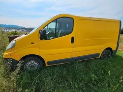 Gelb Gebraucht 2009 Opel Vivaro Van | 1.000 €