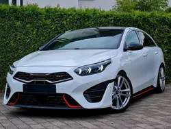 White deluxe metallic Gebraucht 2021 Kia ProCeed GT Kleinwagen | 26.500 € (Fairer Preis)
