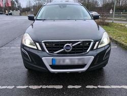 Grau Gebraucht 2012 Volvo XC60 SUV | 9.500 € (Guter Preis)