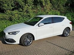 Weiß Gebraucht 2020 Seat Leon XCELLENCE Limousine | 14.400 € (Superpreis)