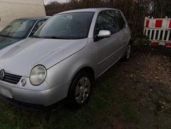 Silber Gebraucht 2001 VW Lupo Kleinwagen | 800 € (Fairer Preis)