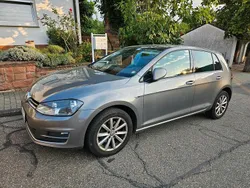 Grau Gebraucht 2016 VW Golf VII Limousine | 9.999 € (Fairer Preis)