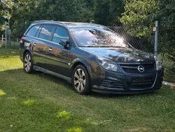 Blau Gebraucht 2007 Opel Vectra Kombi | 5.100 € (Etwas zu teuer)
