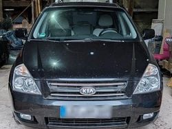 Schwarz Gebraucht 2007 Kia Carnival Van / Kleinbus | 2.900 € (Superpreis)