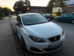 Weiß Gebraucht 2010 Seat Ibiza Kleinwagen | 2.490 € (Guter Preis)