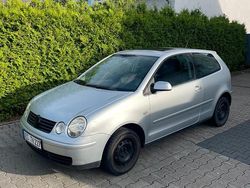 Silber Gebraucht 2002 VW Polo Kleinwagen | 700 € (Guter Preis)