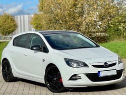 Weiß Gebraucht 2012 Opel Astra OPC Limousine | 6.470 € (Fairer Preis)