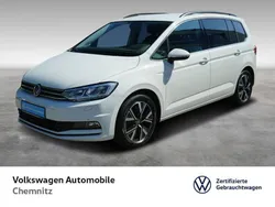 Weiß Gebraucht 2020 VW Touran Highline Van / Kleinbus | 22.930 € (Guter Preis)