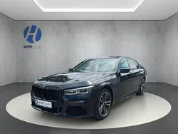 Carbonschwarz metallic Gebraucht 2020 BMW 730 M Sport Limousine | 51.970 € (Etwas zu teuer)
