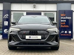 Andere Gebraucht 2022 Audi e-tron Comfort SUV | 39.980 € (Guter Preis)