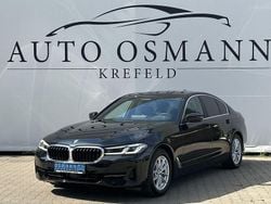 Black sapphire metallic Gebraucht 2023 BMW 520 Sport Line Limousine | 37.950 € (Guter Preis)