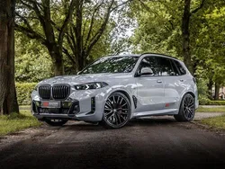 Grau Gebraucht 2025 BMW X5 M Sport SUV | 118.750 €