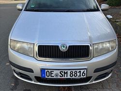Grau Gebraucht 2005 Skoda Fabia Kombi | 2.000 € (Fairer Preis)