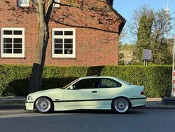 Violett Gebraucht 1996 BMW 323 M Sport Coupé | 11.900 €