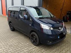 Blau Gebraucht 2015 Nissan NV200 Van / Kleinbus | 9.600 € (Teuer)