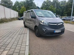 Grau Gebraucht 2018 Opel Vivaro Van | 12.500 € (Fairer Preis)