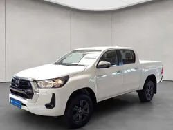 Weiß Neu 2025 Toyota HiLux Comfort Abholung | 49.950 € (Etwas zu teuer)