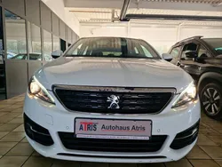 Weiß Gebraucht 2019 Peugeot 308 Active Kombi | 10.850 € (Fairer Preis)