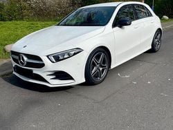 Weiß Gebraucht 2018 Mercedes A200 AMG line Kleinwagen | 19.900 € (Fairer Preis)