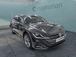 Grau Gebraucht 2023 VW Arteon Kombi | 40.080 € (Etwas zu teuer)