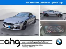 Grau Gebraucht 2024 BMW Z4 Pure Impulse Cabrio | 58.930 € (Teuer)