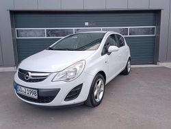 Weiß Gebraucht 2013 Opel Corsa Edition Kleinwagen | 5.000 € (Fairer Preis)