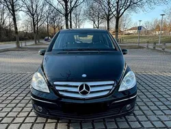 Schwarz Gebraucht 2006 Mercedes B200 Van / Kleinbus | 3.700 € (Guter Preis)