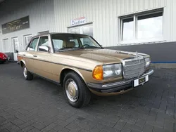 Gold Gebraucht 1983 Mercedes 200 Limousine | 15.900 €