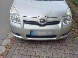 Silber Gebraucht 2007 Toyota Verso Van / Kleinbus | 3.400 € (Superpreis)