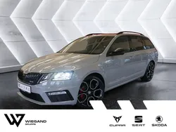 Grau Gebraucht 2020 Skoda Octavia RS Limousine | 21.974 € (Etwas zu teuer)
