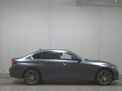 Grau Gebraucht 2020 BMW 320 Luxury Line Limousine | 22.480 € (Fairer Preis)